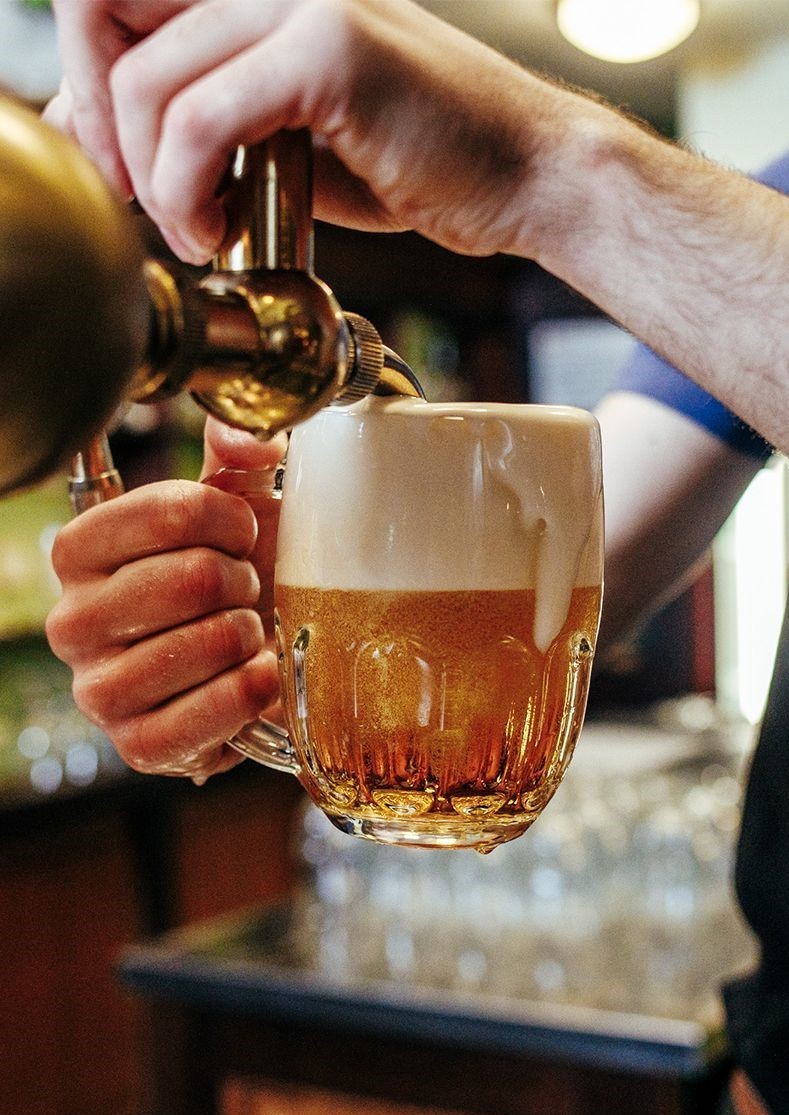 Csapolt Pilsner Urquell eredeti prágai csapról